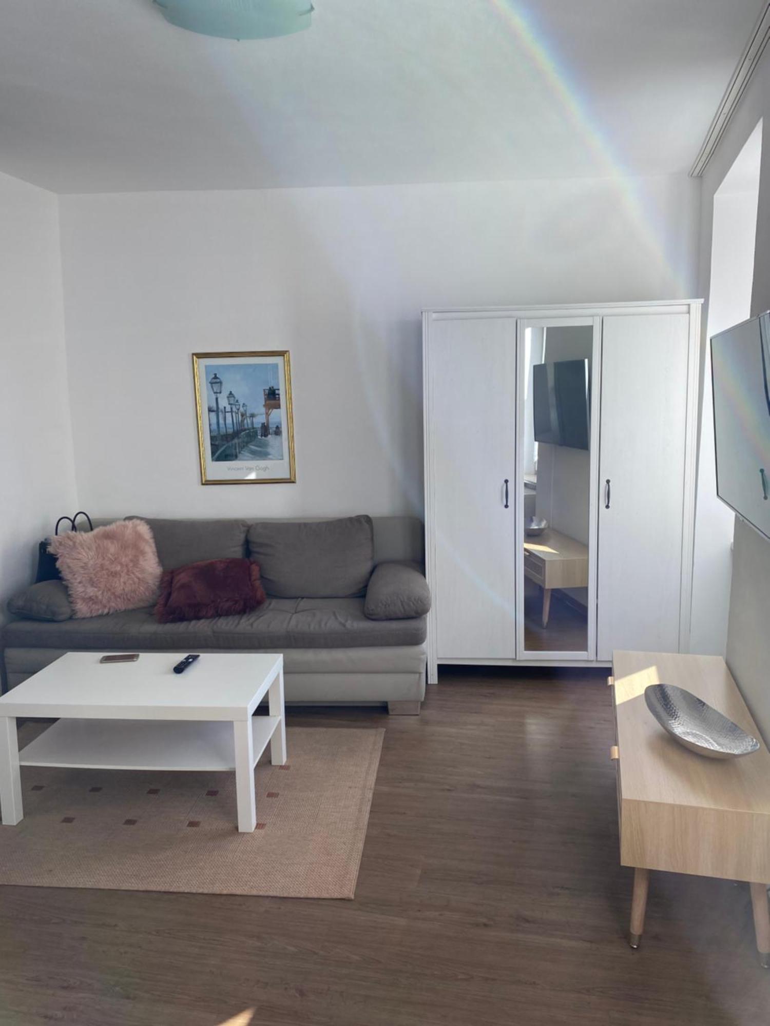 Ferienwohnung Zentral An Der Moselpromenade Zell an der Mosel Bagian luar foto