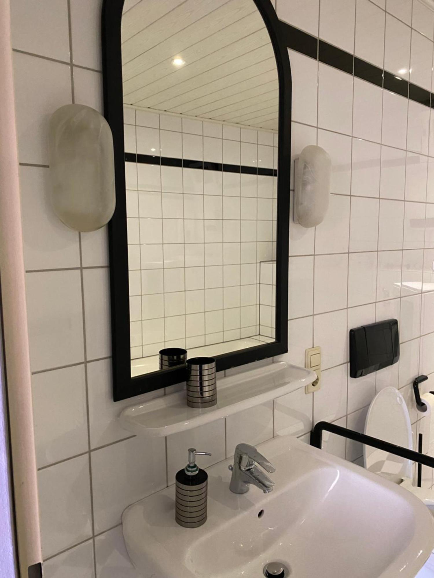Ferienwohnung Zentral An Der Moselpromenade Zell an der Mosel Bagian luar foto